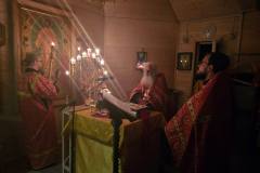 День памяти святых Царственных Страстотерпцев. Ночная Божественная Литургия