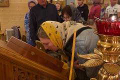 Молебен с акафистом перед ковчегом с частицей святых мощей блж. Матронушки Московской