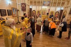 Молебен с акафистом перед ковчегом с частицей святых мощей блж. Матронушки Московской