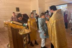 Воскресная Божественная Литургия и молебен 13/10/2024