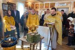 Воскресные Богослужения в храме св. блж. Ксении Петербургской на Филатовом Лугу