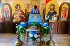 Праздничное Всенощное бдение с освящением хлебов. Вынос и чин погребения плащаницы Богородицы.
