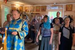 Праздничное Всенощное бдение с освящением хлебов. Вынос и чин погребения плащаницы Богородицы.