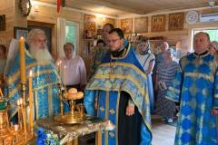 Праздничное Всенощное бдение с освящением хлебов. Вынос и чин погребения плащаницы Богородицы.