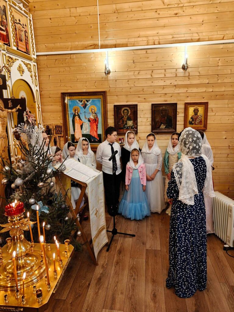Детская Литургия и Рождественский концерт