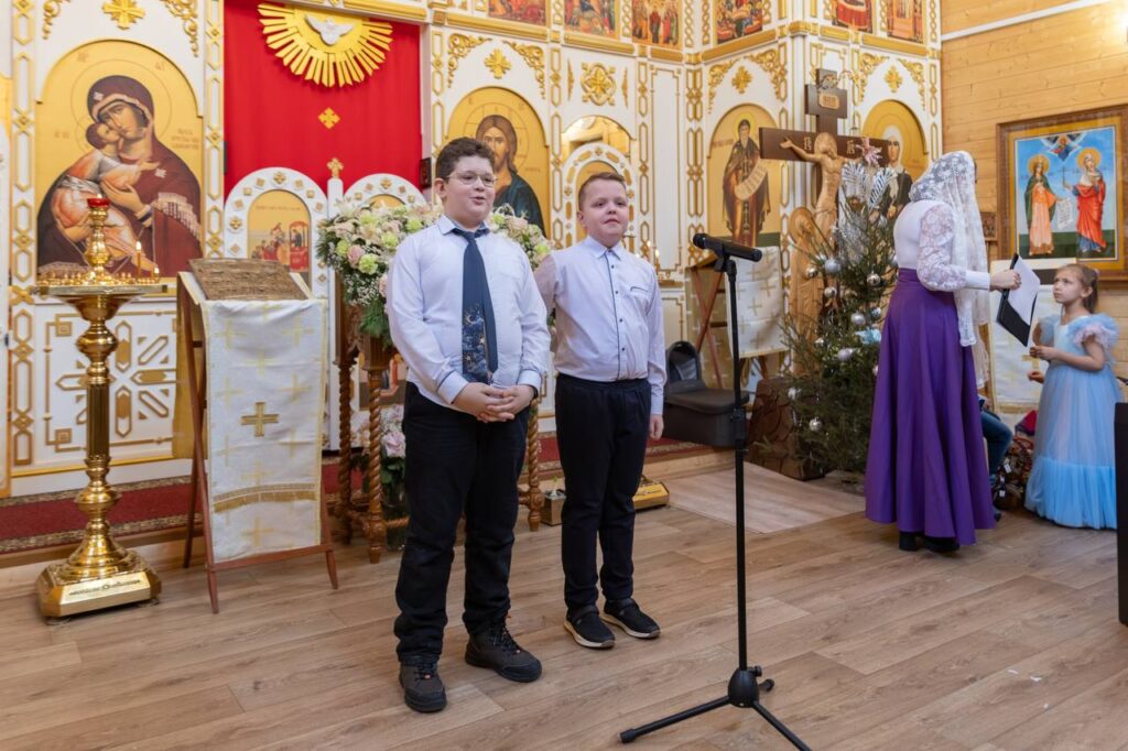Детская Литургия и Рождественский концерт