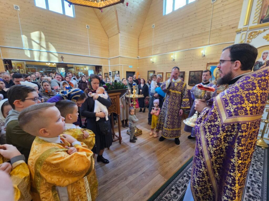 Неделя 3-я Великого поста, Крестопоклонная.