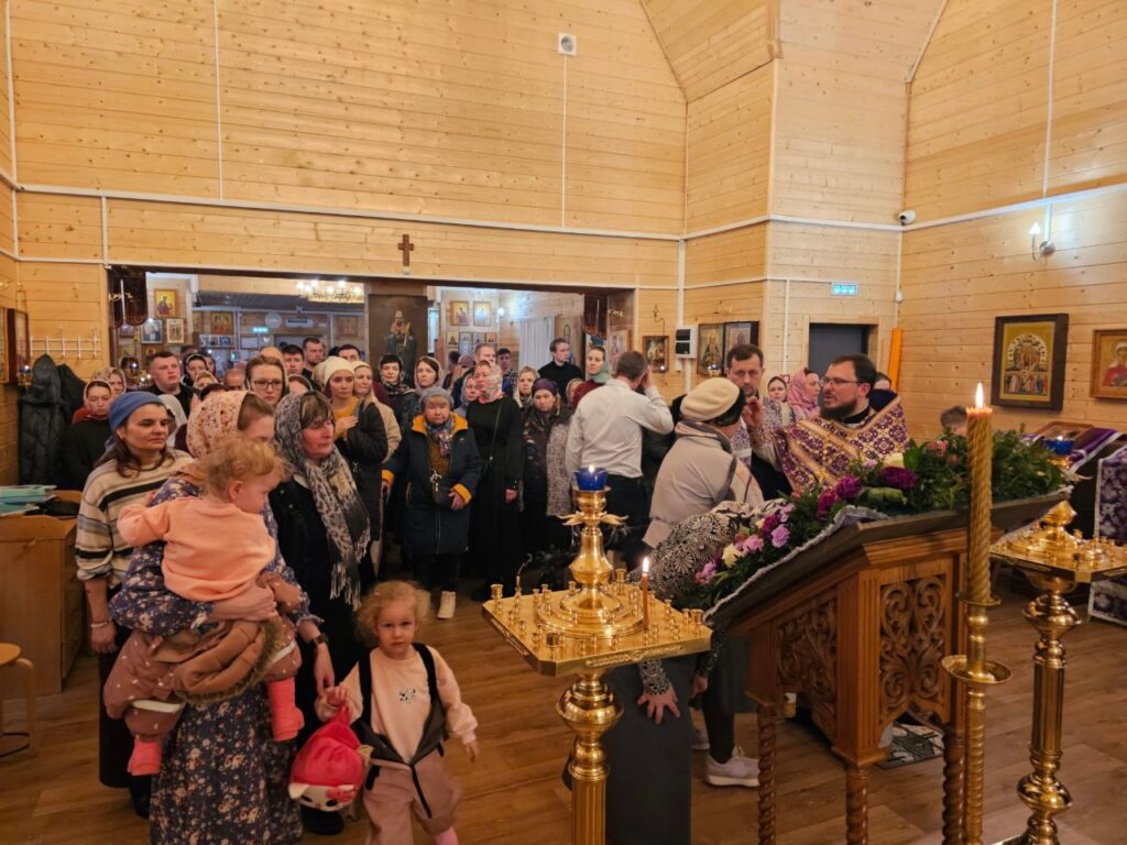 Неделя 3-я Великого поста, Крестопоклонная.