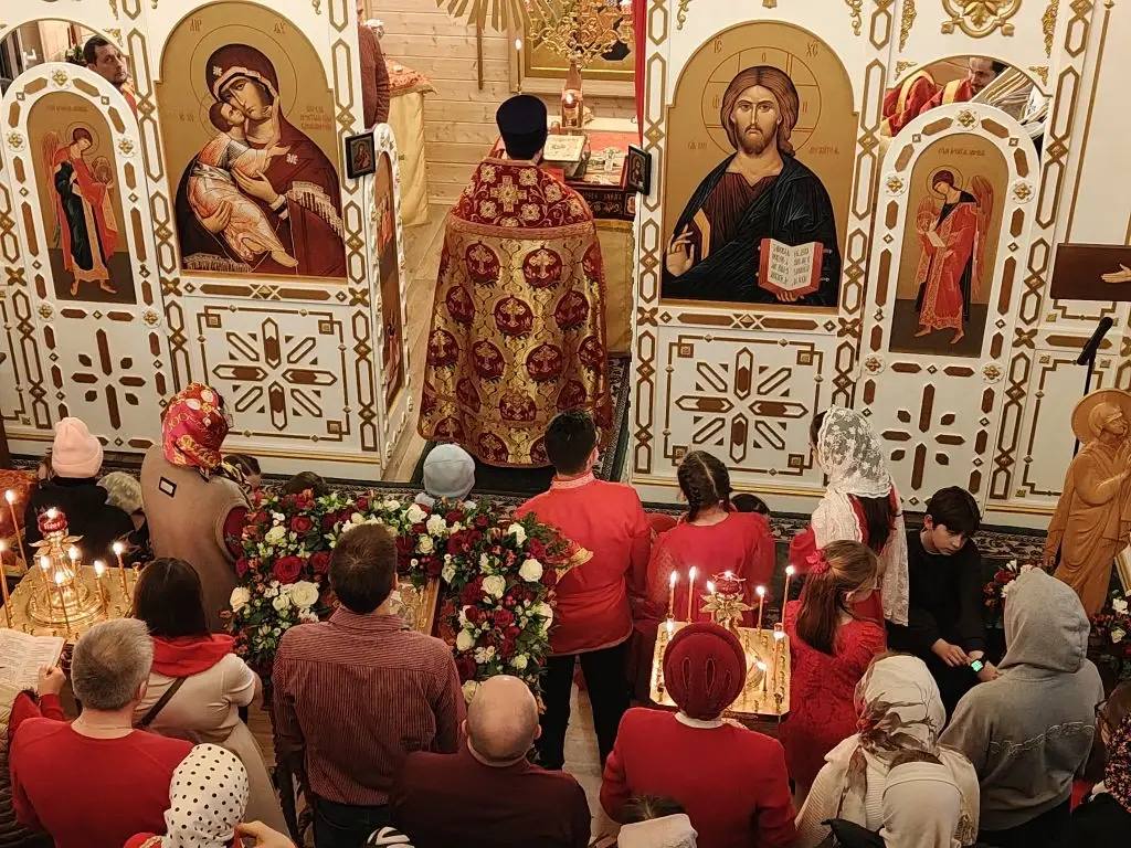 ХРИСТОС ВОСКРЕСЕ!