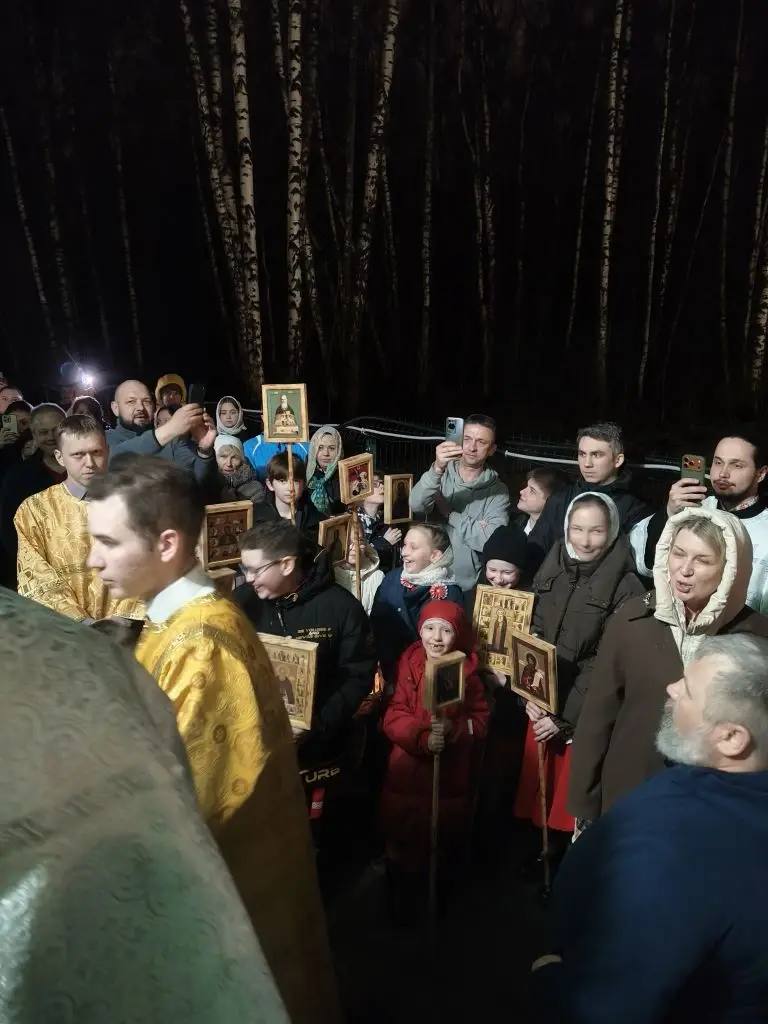 ХРИСТОС ВОСКРЕСЕ!