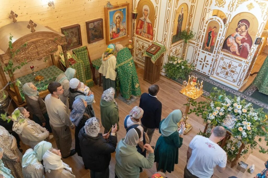 ДЕНЬ СВЯТОЙ ТРОИЦЫ