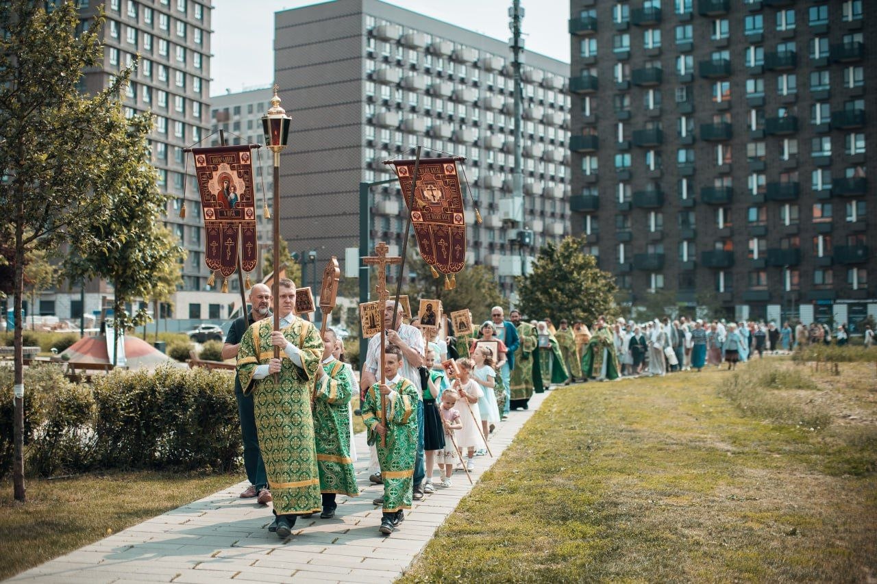 Престольный праздник – день памяти св. блж. Ксении Петербургской